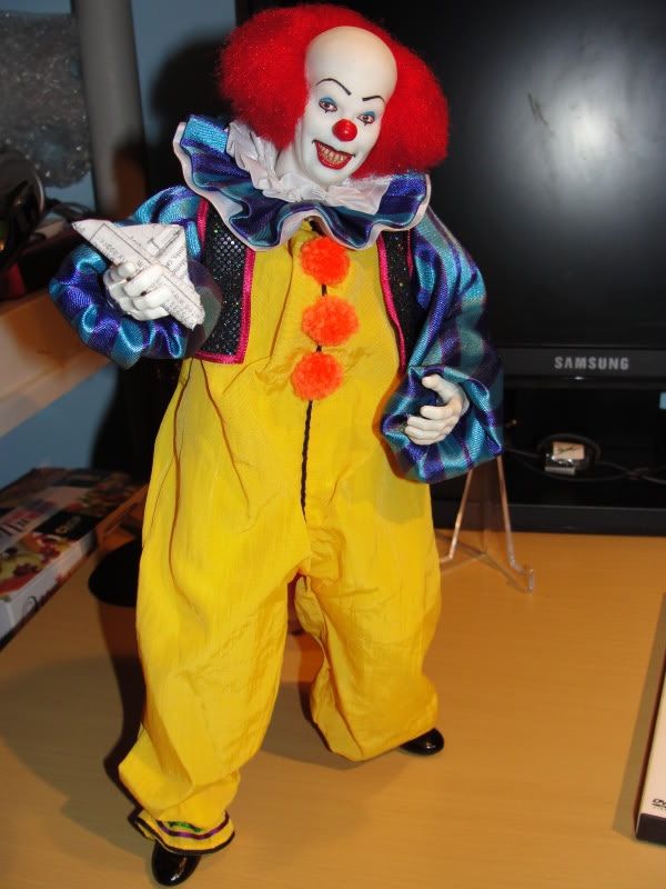 Pennywise Costumes (for Men, Women, Kids) | PartiesCostume.com