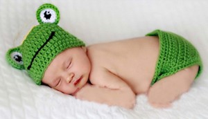 Newborn Frog Costume