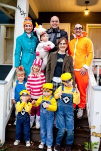 Espicable Me Family Costumes