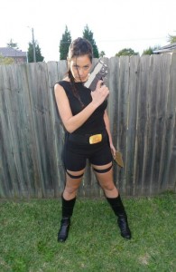 Lara Croft Costume DIY